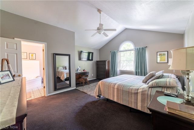 25 Fieldstone, Poland, OH 44514