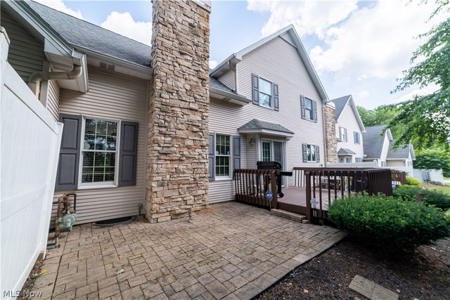 25 Fieldstone, Poland, OH 44514