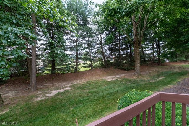 25 Fieldstone, Poland, OH 44514