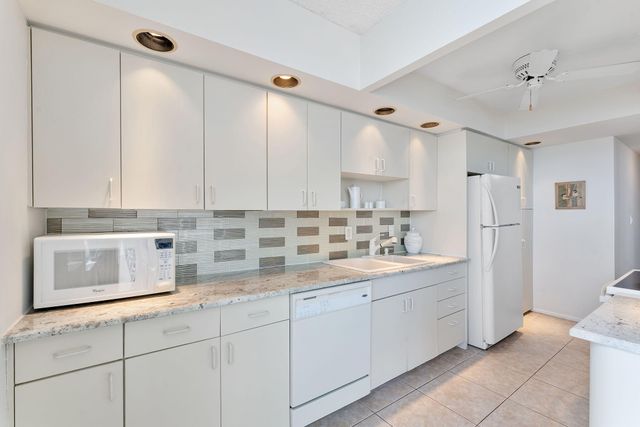 2000 S Ocean Boulevard 10h, Boca Raton, FL 33432