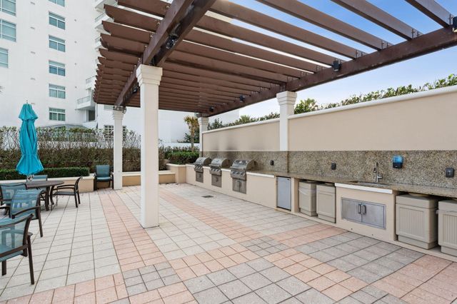 2000 S Ocean Boulevard 10h, Boca Raton, FL 33432