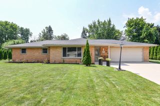 17615 Continental DRIVE, Brookfield, WI 53045