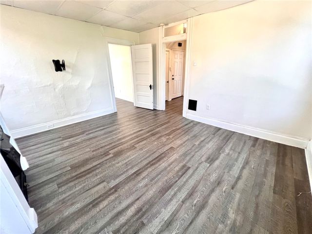 125 Washington Ave, Bellevue, PA 15202