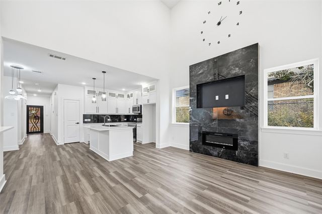 4448 Marcell Avenue, Dallas, TX 75211