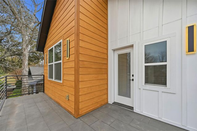 4448 Marcell Avenue, Dallas, TX 75211