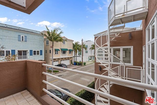 28 Westwind Street, Marina Del Rey, CA 90292