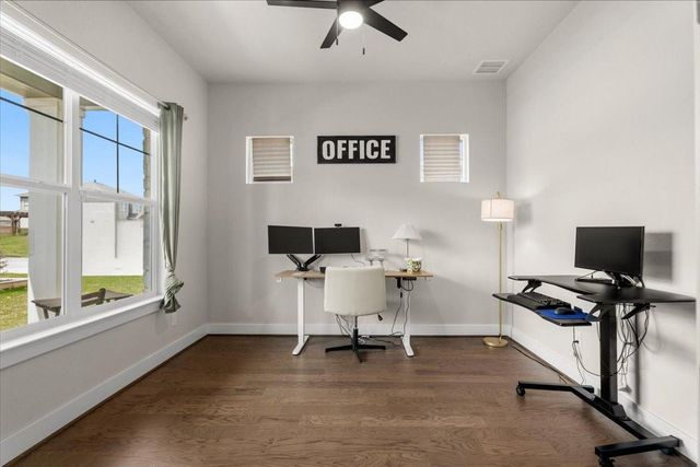 200 Great Lawn BND, Liberty Hill, TX 78642