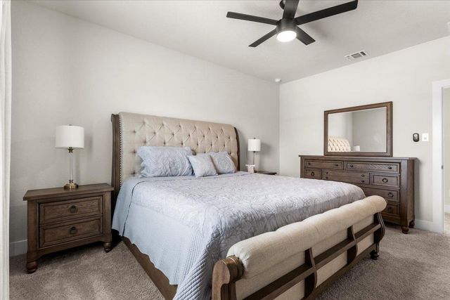 200 Great Lawn BND, Liberty Hill, TX 78642