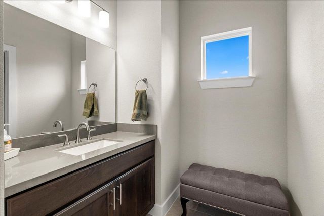 200 Great Lawn BND, Liberty Hill, TX 78642