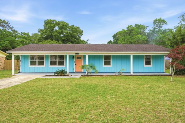 2623 Green Bay Avenue, Pensacola, FL 32526