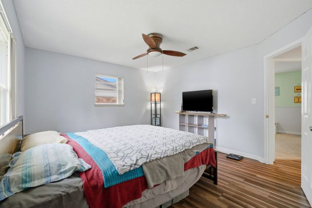 2623 Green Bay Avenue, Pensacola, FL 32526