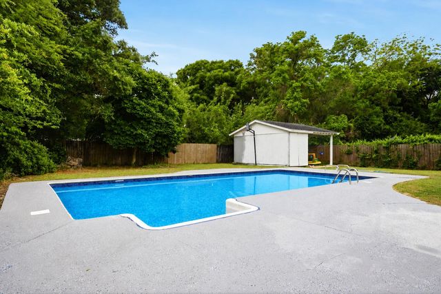 2623 Green Bay Avenue, Pensacola, FL 32526