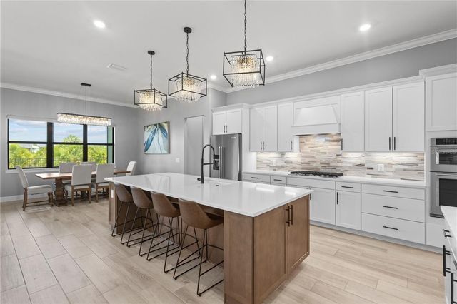 6075 SAWGRASS LAKE COURT, Nokomis, FL 34275