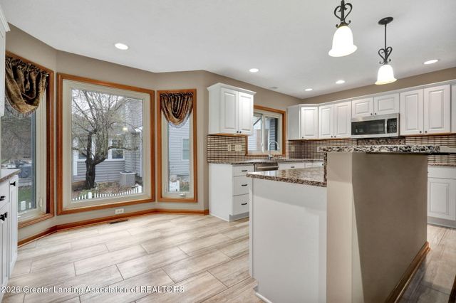2861 River Pointe Drive, Holt, MI 48842