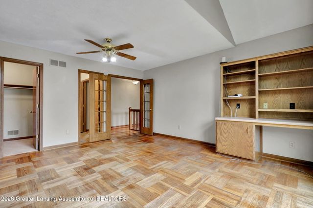2861 River Pointe Drive, Holt, MI 48842