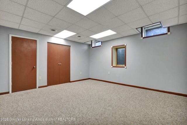 2861 River Pointe Drive, Holt, MI 48842