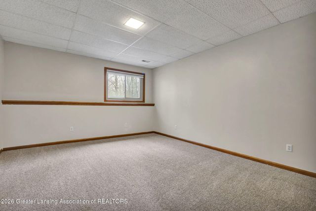 2861 River Pointe Drive, Holt, MI 48842