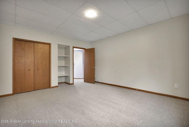 2861 River Pointe Drive, Holt, MI 48842