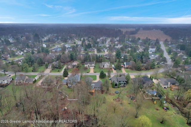 2861 River Pointe Drive, Holt, MI 48842