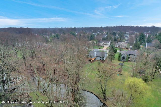 2861 River Pointe Drive, Holt, MI 48842