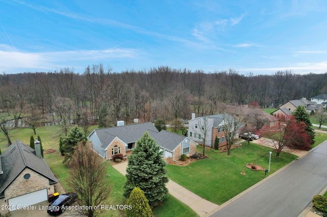 2861 River Pointe Drive, Holt, MI 48842