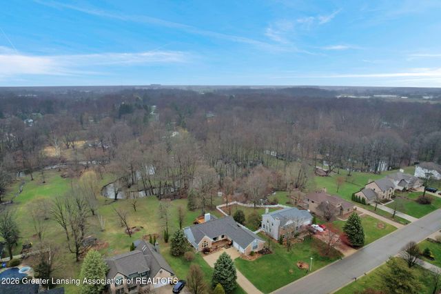 2861 River Pointe Drive, Holt, MI 48842