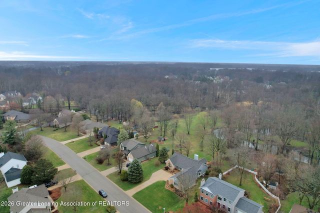 2861 River Pointe Drive, Holt, MI 48842