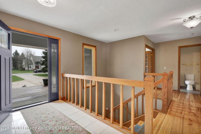 2861 River Pointe Drive, Holt, MI 48842