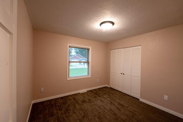 4725 SE 30th Ave SE, Minot, ND 58701