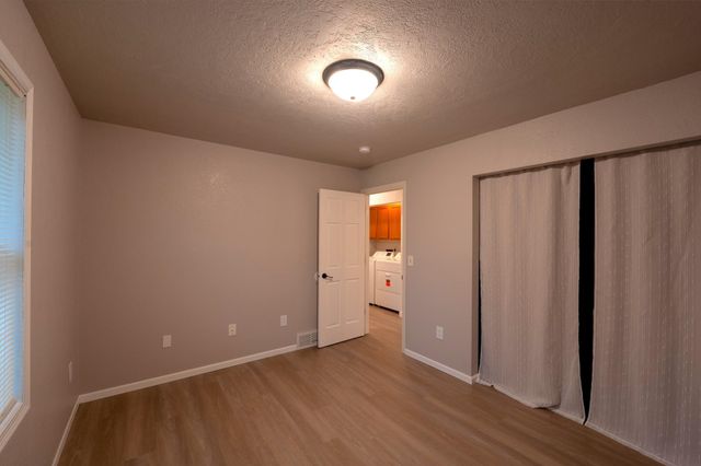 4725 SE 30th Ave SE, Minot, ND 58701