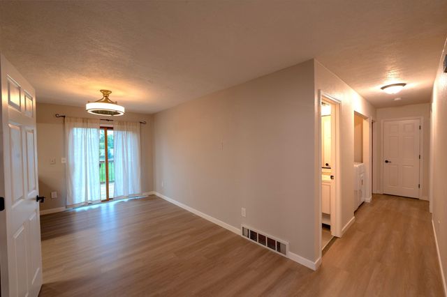 4725 SE 30th Ave SE, Minot, ND 58701