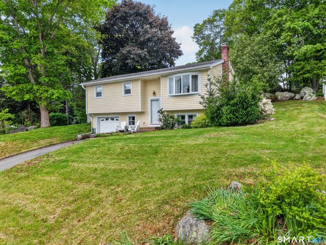 73 Warren Avenue, Groton, CT 06355
