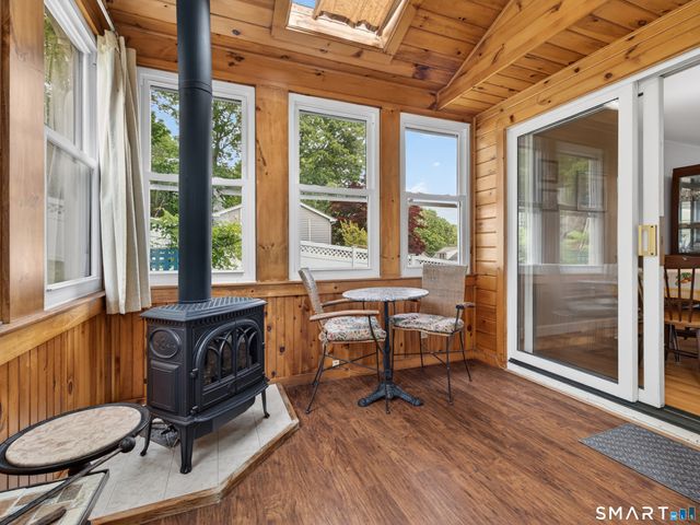 73 Warren Avenue, Groton, CT 06355