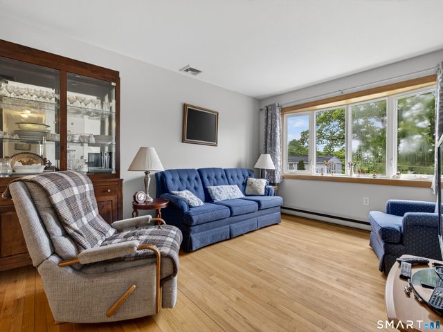 73 Warren Avenue, Groton, CT 06355