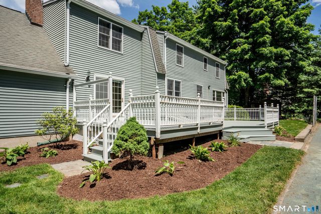 290 Old Farms Road, Simsbury, CT 06070