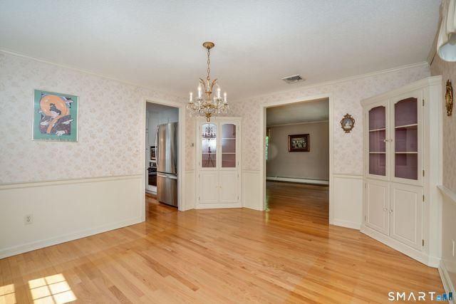 290 Old Farms Road, Simsbury, CT 06070