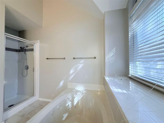 1904 Autumn Fire DR, Cedar Park, TX 78613