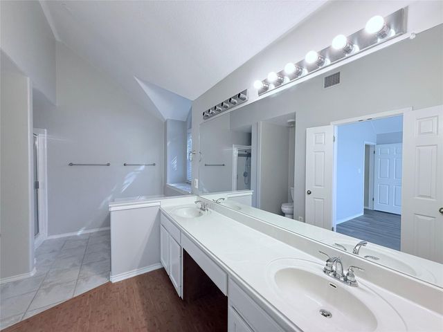 1904 Autumn Fire DR, Cedar Park, TX 78613