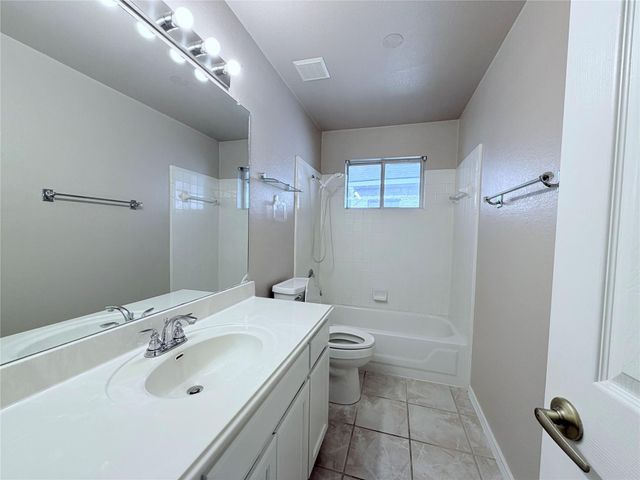 1904 Autumn Fire DR, Cedar Park, TX 78613