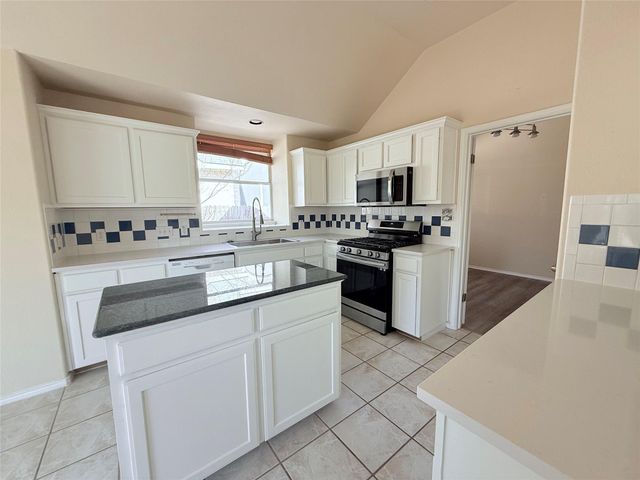 1904 Autumn Fire DR, Cedar Park, TX 78613