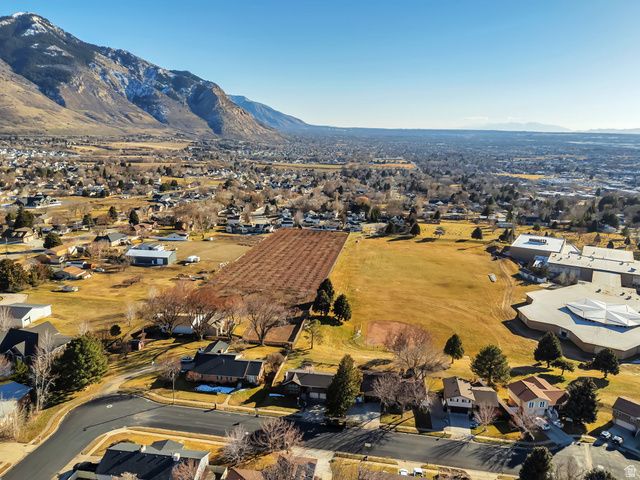 679 E 3050 N, North Ogden, UT 84414