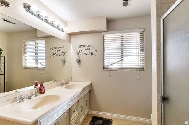 679 E 3050 N, North Ogden, UT 84414