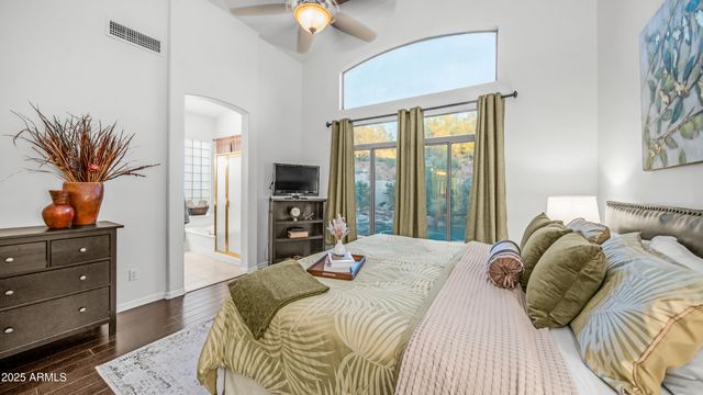 6334 E VIEWMONT Drive 17, Mesa, AZ 85215