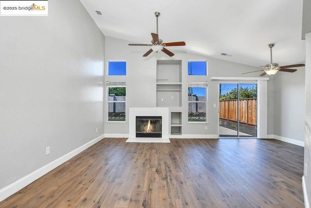 668 Miller Dr, Oakley, CA 94561