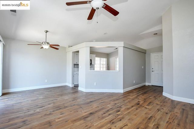668 Miller Dr, Oakley, CA 94561