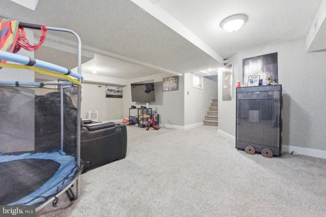 1 LILY CT, Atco, NJ 08004
