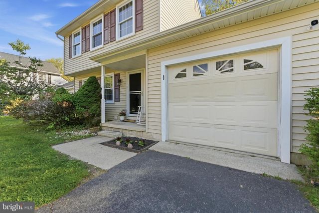 1 LILY CT, Atco, NJ 08004