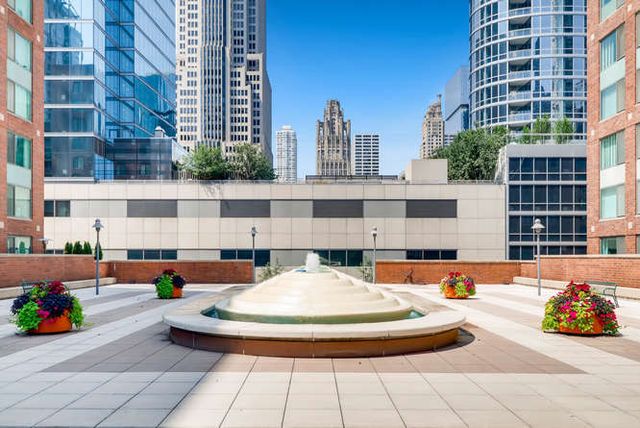 440 N MCCLURG Court 721, Chicago, IL 60611