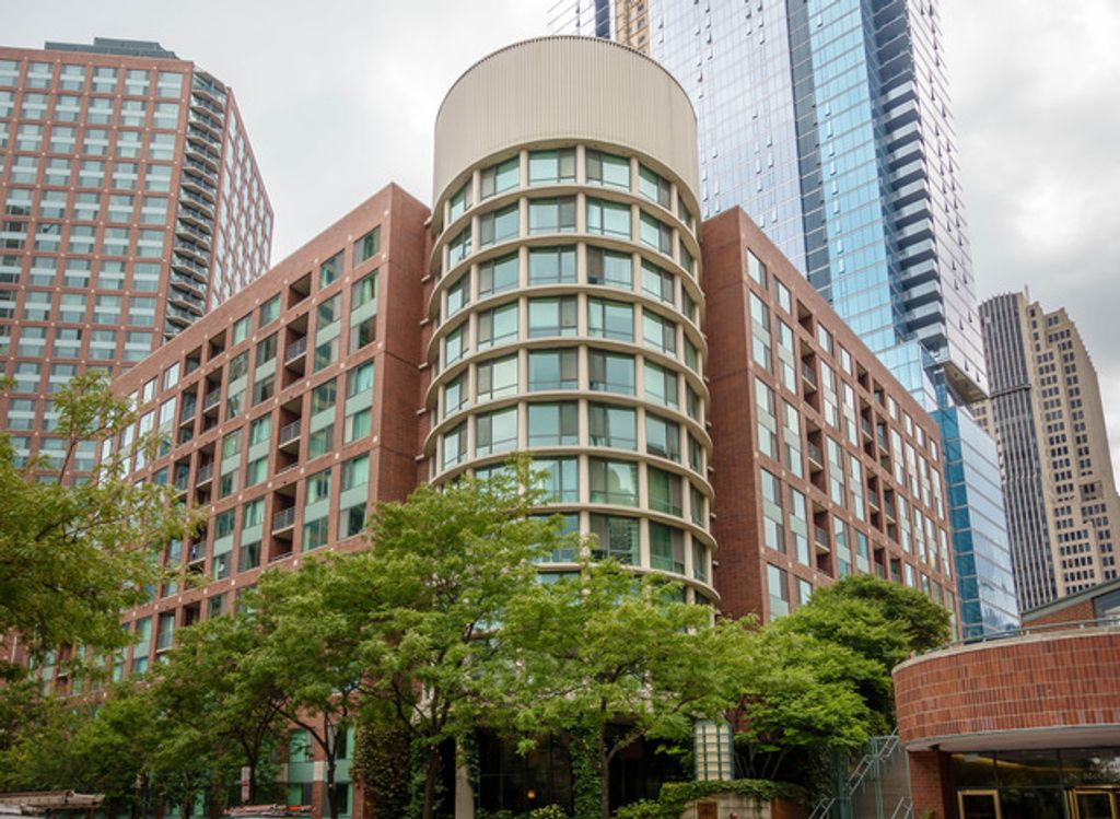 440 N MCCLURG Court 721, Chicago, IL 60611