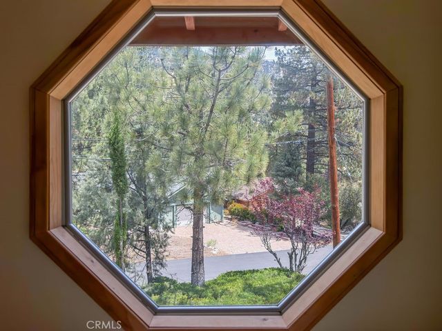 15908 Edgewood, Pine Mountain Club, CA 93222